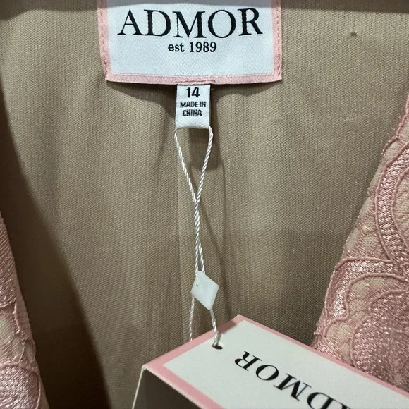 ALEXIA ADMOR Jessica Peak Lapel Lace Blazer In Blush - Picture 5 of 5